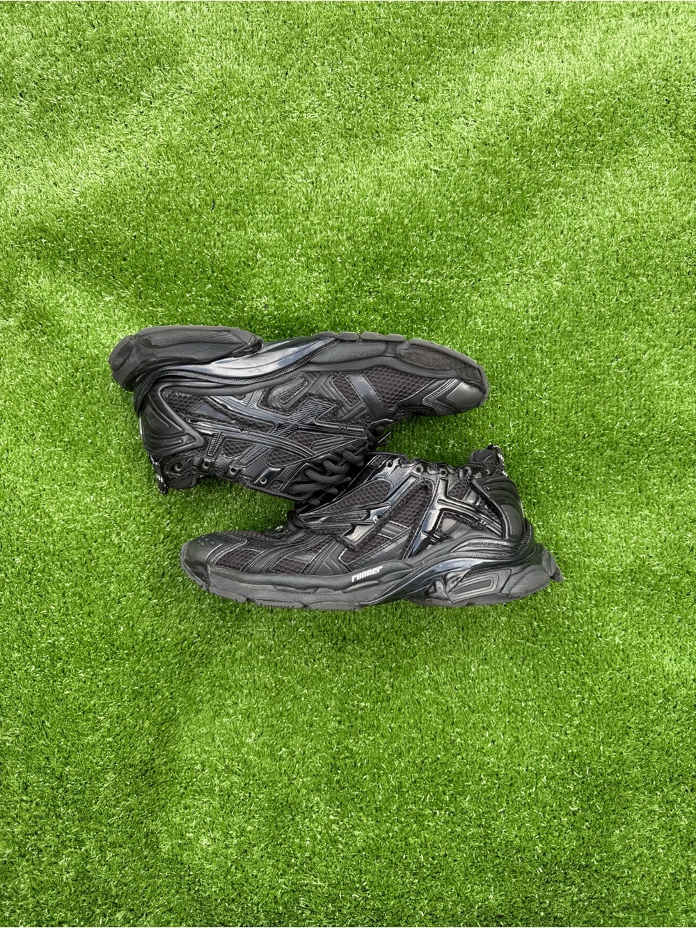 Black balenciaga runners